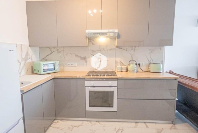 Segunda mano - Apartamento / piso -
Orihuela Costa - Villamartín