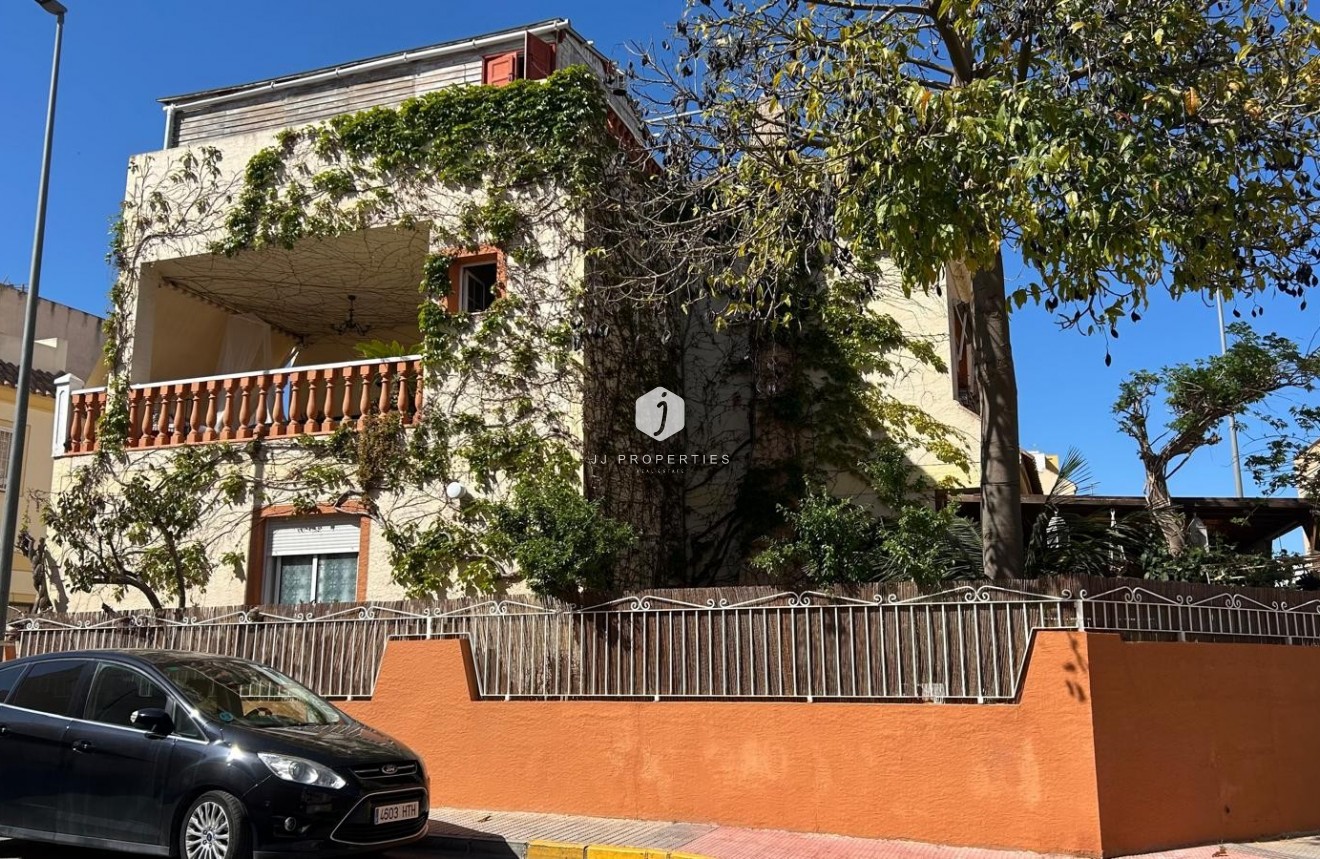 Segunda mano - Villa -
Los Montesinos - Costa Blanca