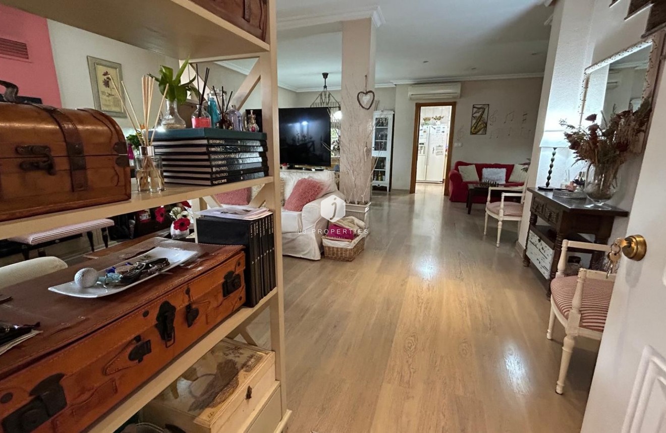 Segunda mano - Villa -
Los Montesinos - Costa Blanca