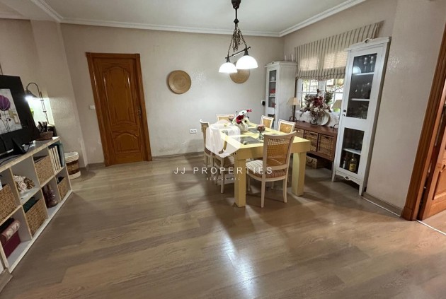 Segunda mano - Villa -
Los Montesinos - Costa Blanca