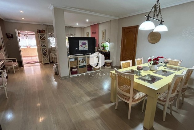 Segunda mano - Villa -
Los Montesinos - Costa Blanca