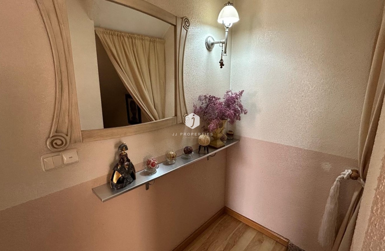 Segunda mano - Villa -
Los Montesinos - Costa Blanca