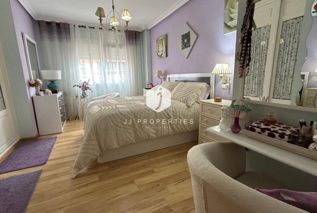 Segunda mano - Villa -
Los Montesinos - Costa Blanca