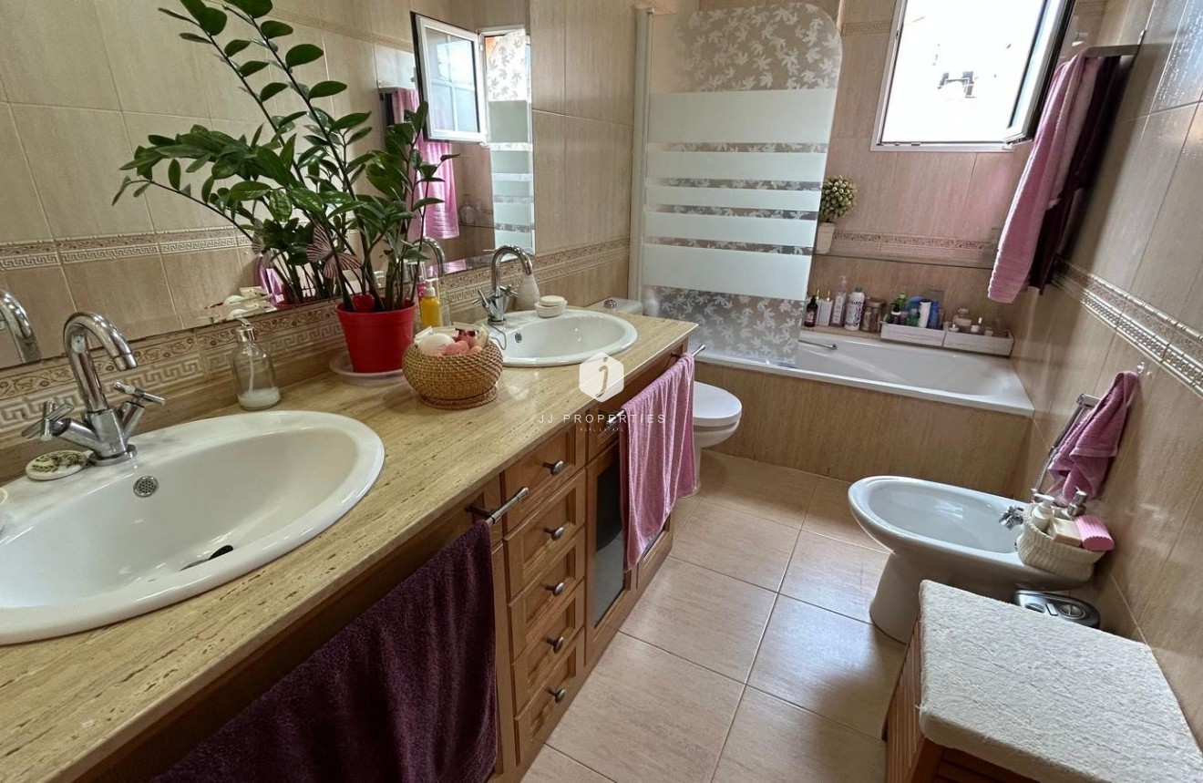 Segunda mano - Villa -
Los Montesinos - Costa Blanca