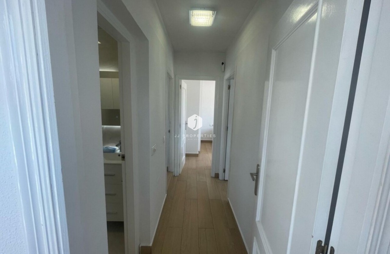 Segunda mano - Villa -
Playa Flamenca - Costa Blanca