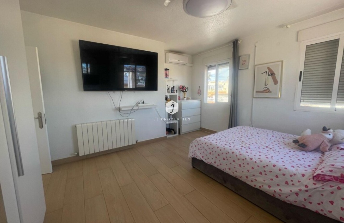 Segunda mano - Villa -
Playa Flamenca - Costa Blanca