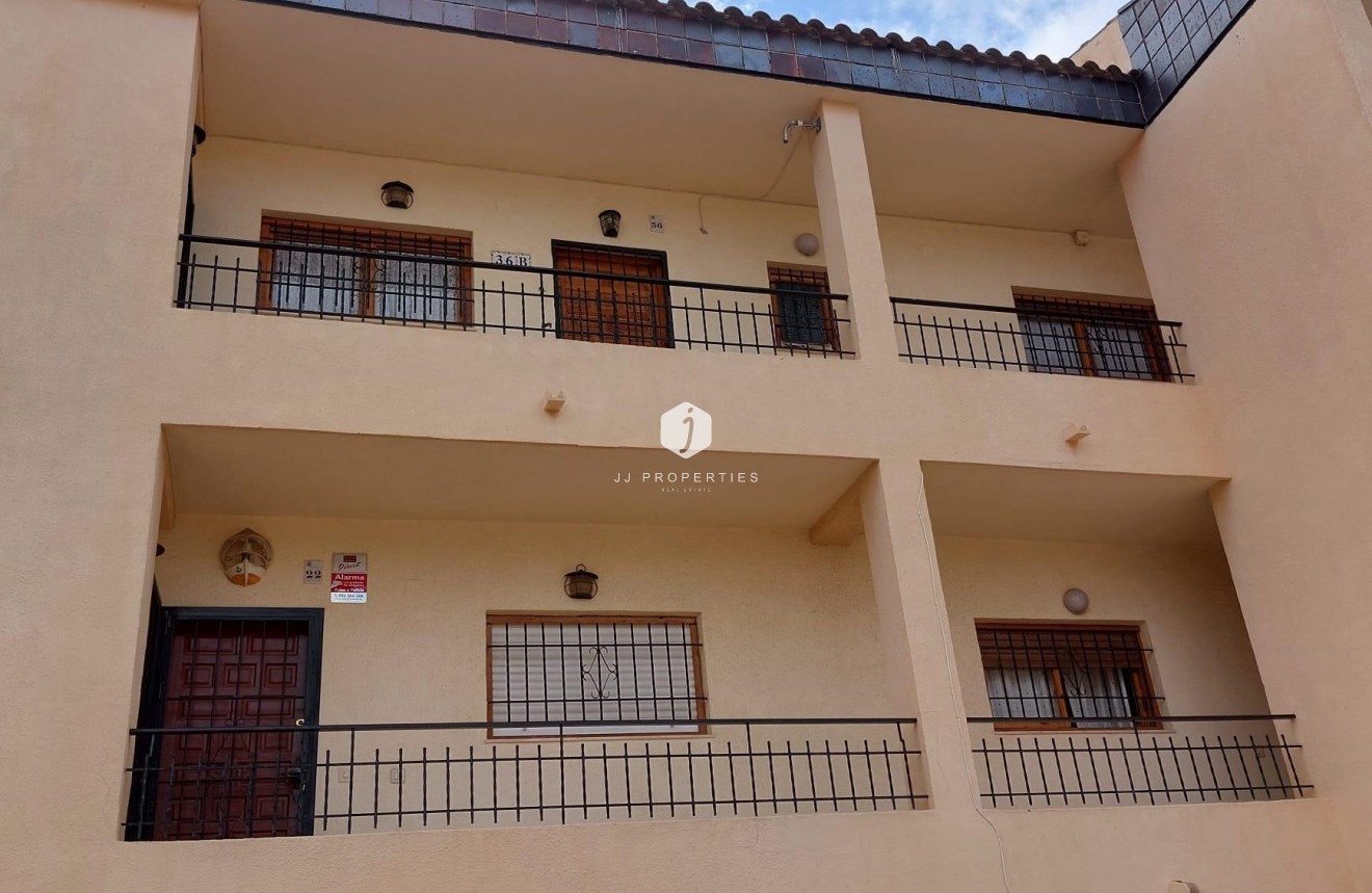Resale - Apartment / flat -
Torrevieja - Punta prima