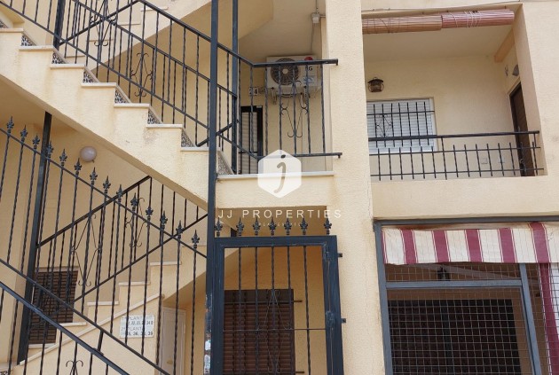 Resale - Apartment / flat -
Torrevieja - Punta prima