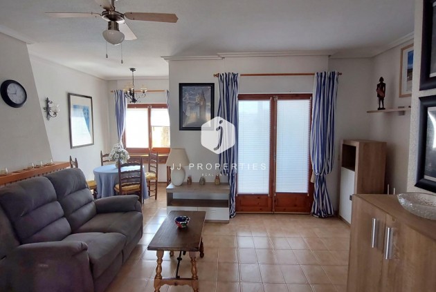 Resale - Apartment / flat -
Torrevieja - Punta prima