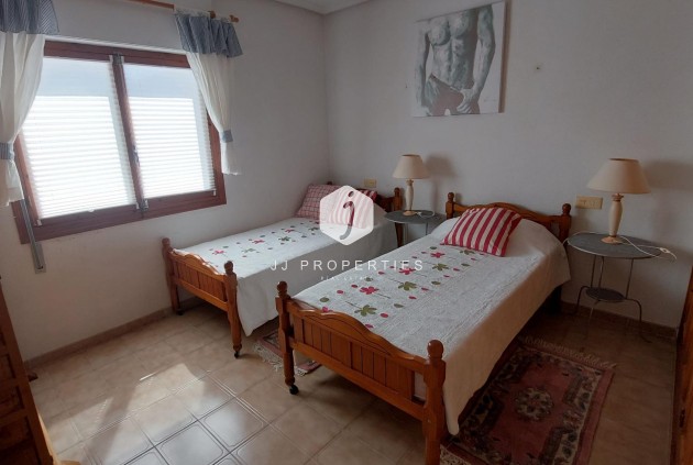Resale - Apartment / flat -
Torrevieja - Punta prima