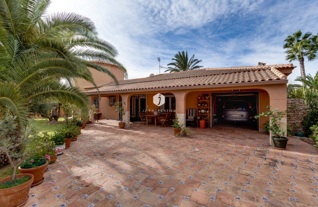 Segunda mano - Villa -
Torrevieja - San luis