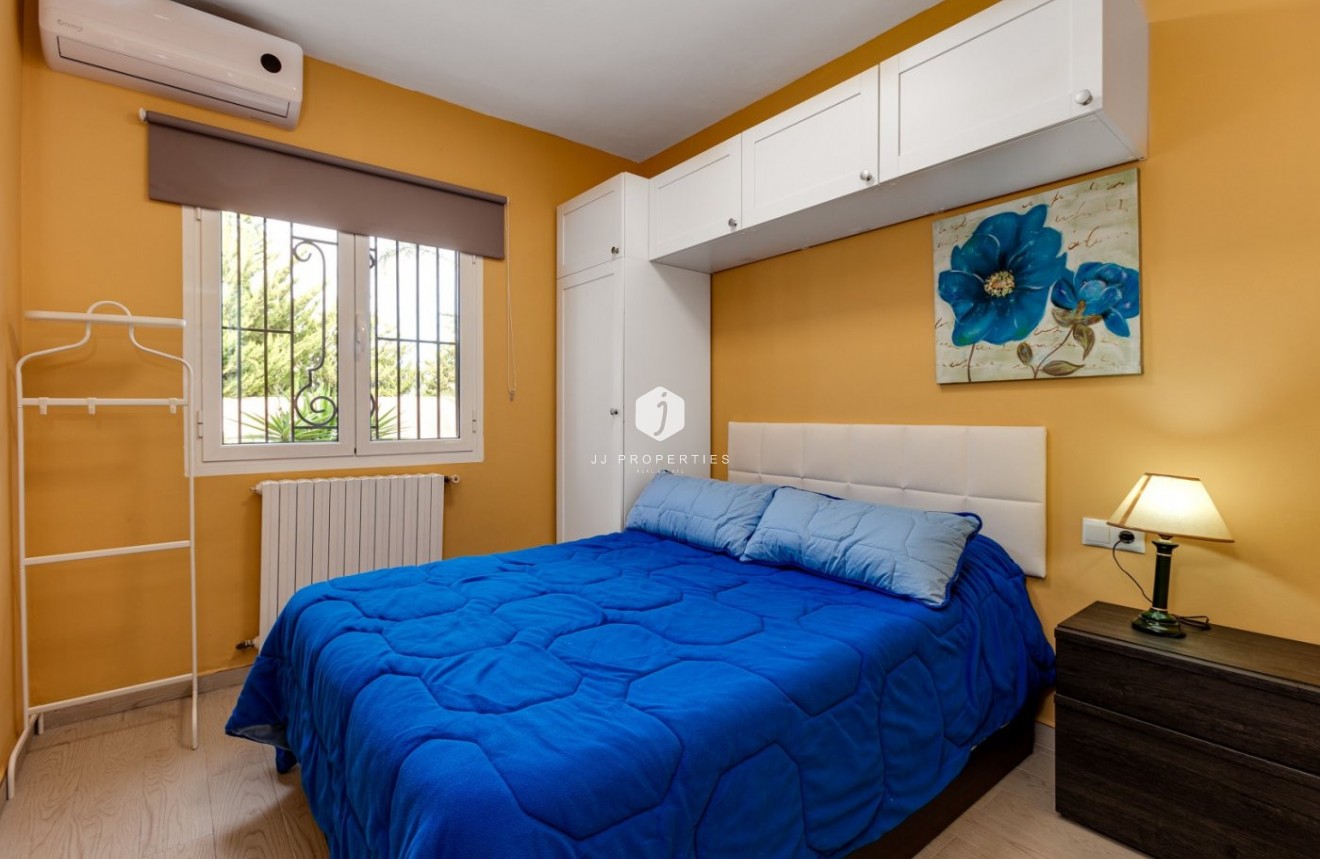 Segunda mano - Villa -
Torrevieja - San luis