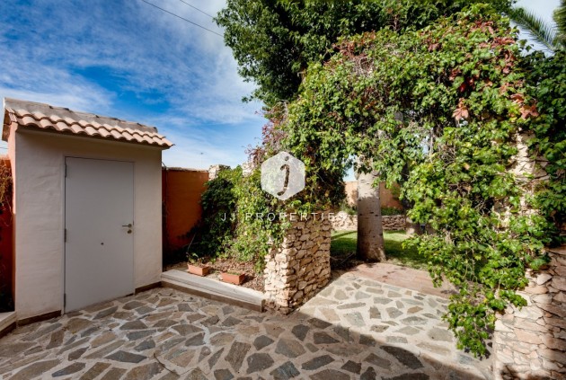 Segunda mano - Villa -
Torrevieja - San luis