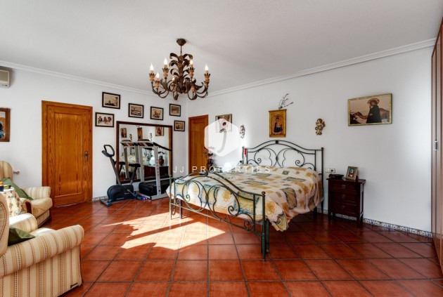 Segunda mano - Villa -
Torrevieja - San luis