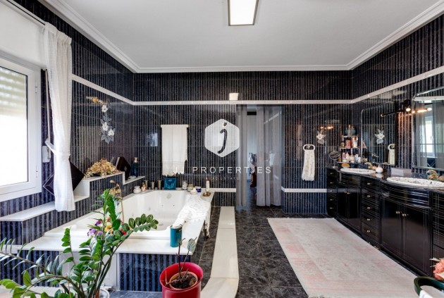 Segunda mano - Villa -
Torrevieja - San luis