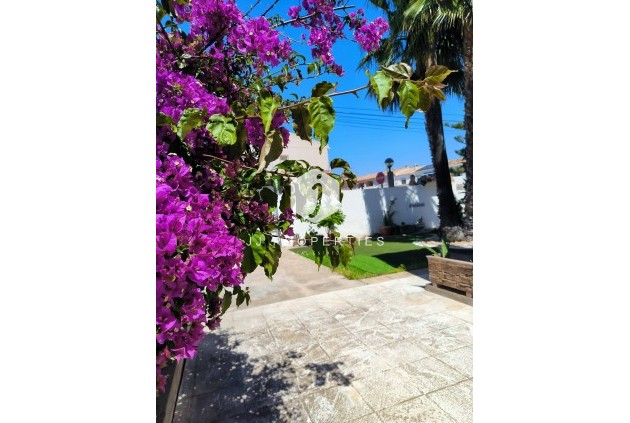 Segunda mano - Chalet -
Orihuela Costa - Cabo Roig