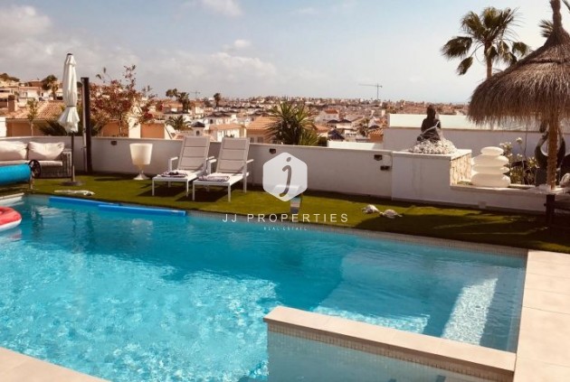 Segunda mano - Villa -
Ciudad Quesada - Costa Blanca