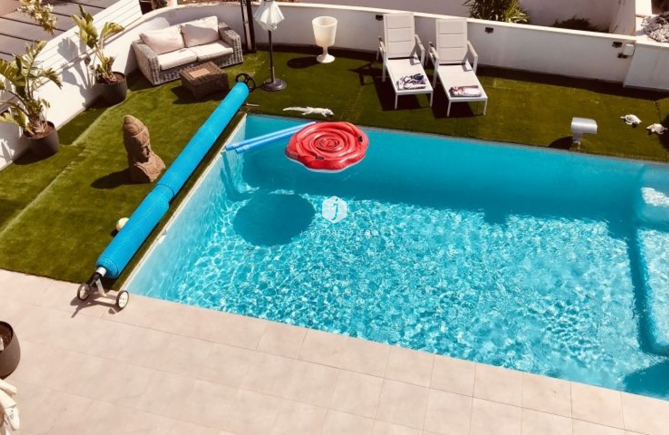 Segunda mano - Villa -
Ciudad Quesada - Costa Blanca