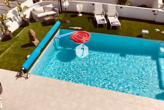 Segunda mano - Villa -
Ciudad Quesada - Costa Blanca