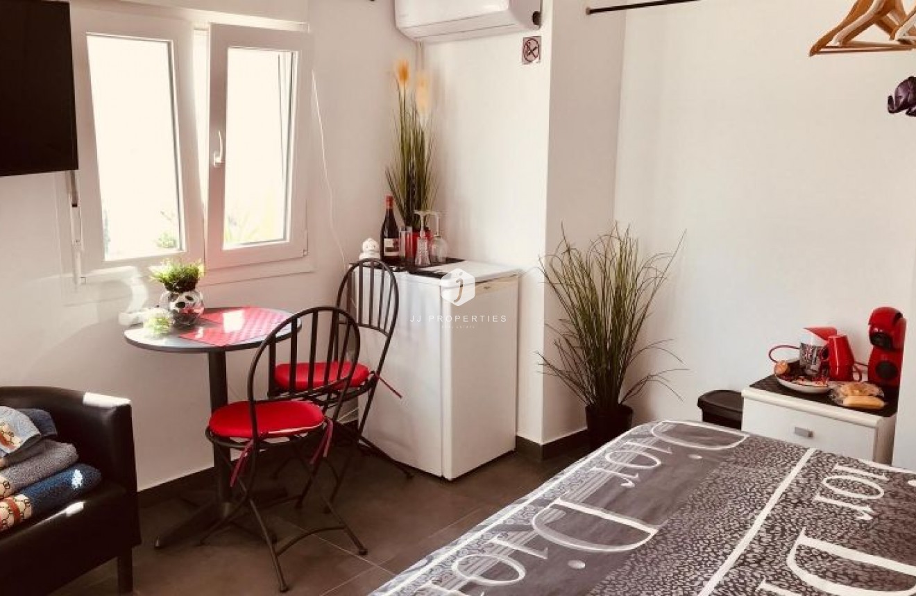 Segunda mano - Villa -
Ciudad Quesada - Costa Blanca