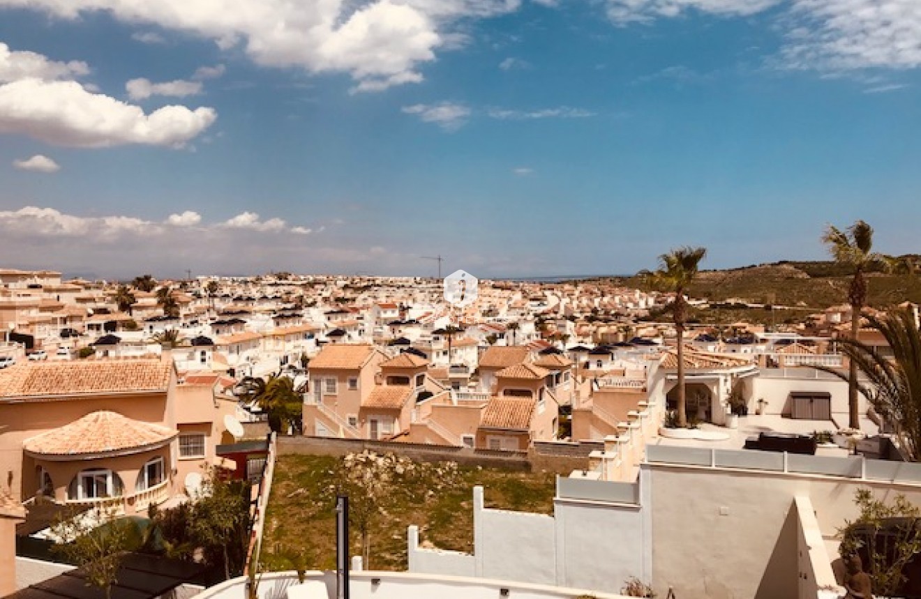 Segunda mano - Villa -
Ciudad Quesada - Costa Blanca