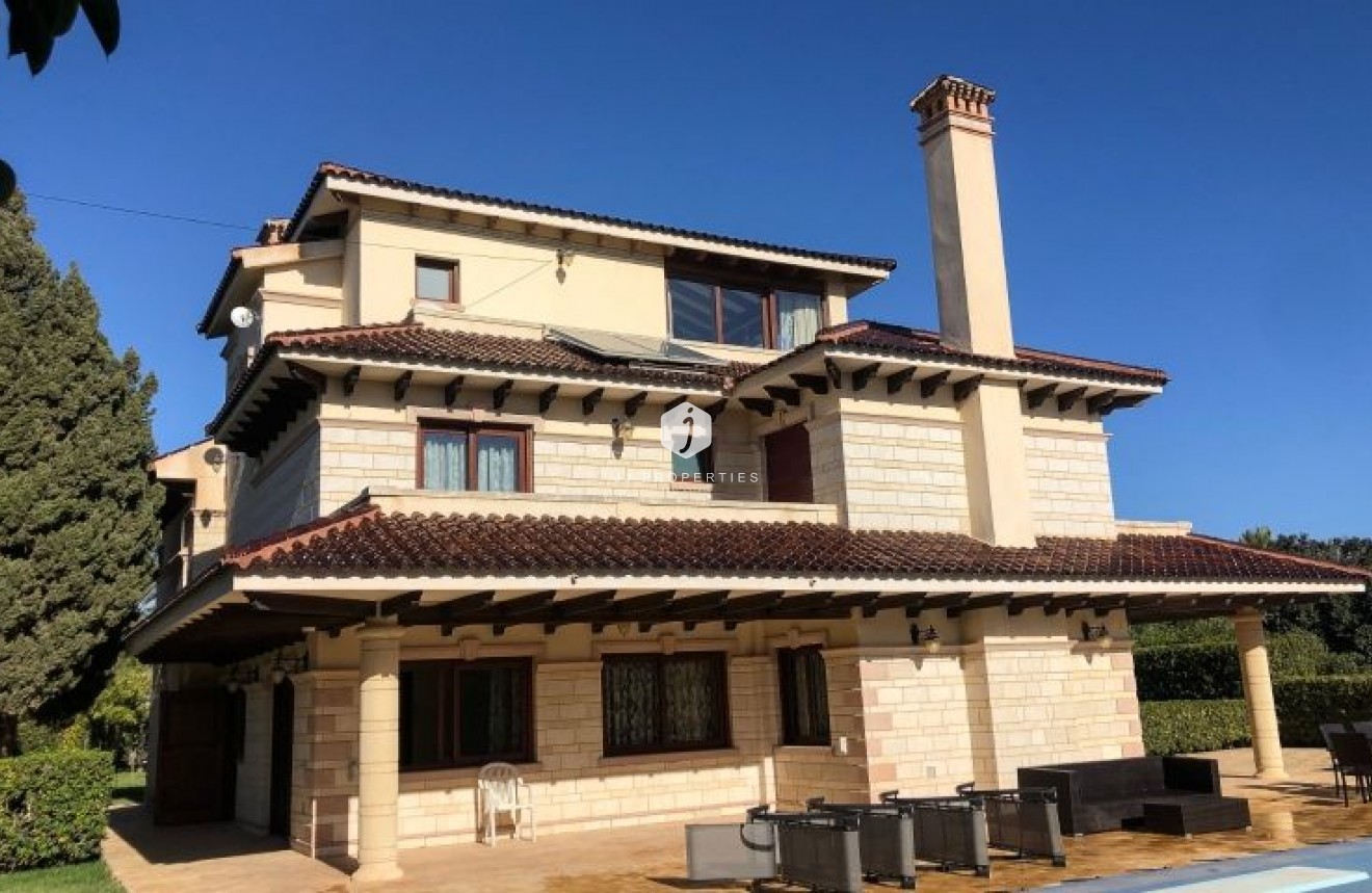 Tweedehands - Villa -
Orihuela Costa - Costa Blanca