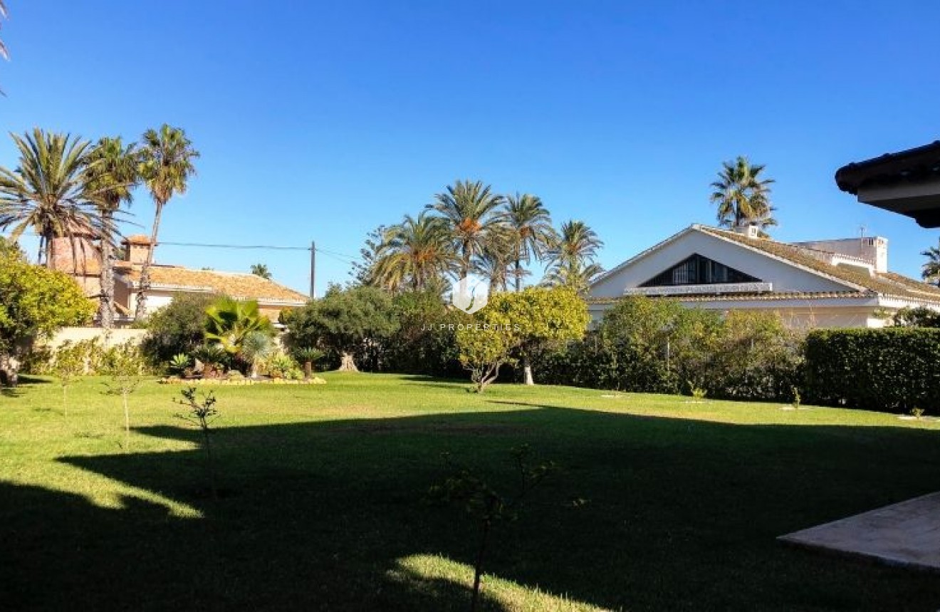 Tweedehands - Villa -
Orihuela Costa - Costa Blanca