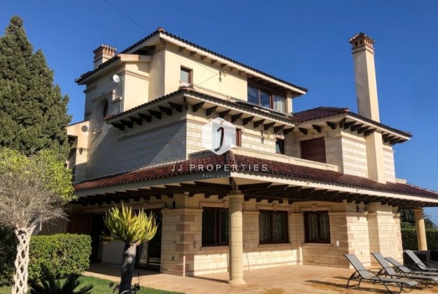 Tweedehands - Villa -
Orihuela Costa - Costa Blanca