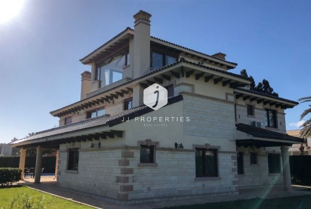 Tweedehands - Villa -
Orihuela Costa - Costa Blanca