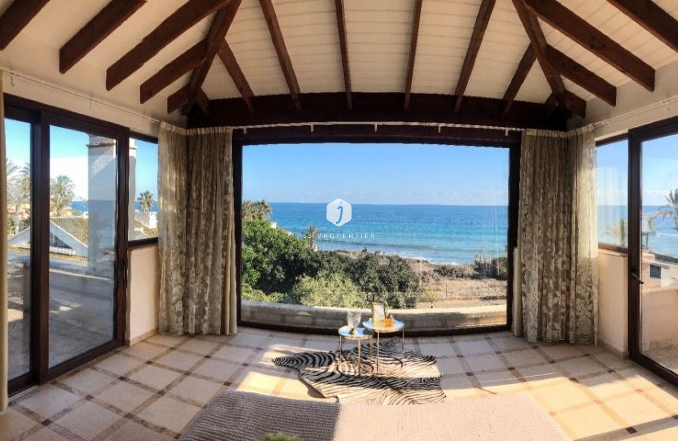 Tweedehands - Villa -
Orihuela Costa - Costa Blanca