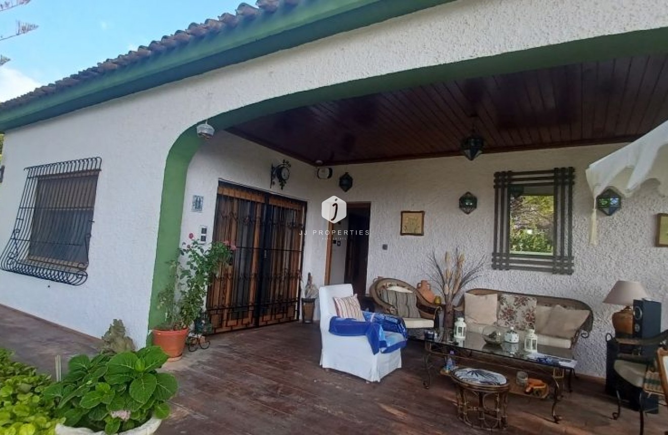 D'occasion - Villa -
Orihuela Costa - Costa Blanca