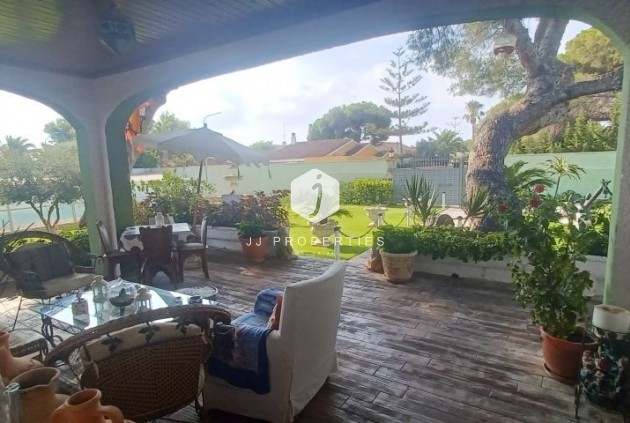 D'occasion - Villa -
Orihuela Costa - Costa Blanca