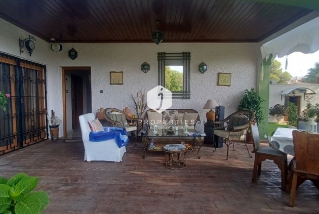 D'occasion - Villa -
Orihuela Costa - Costa Blanca