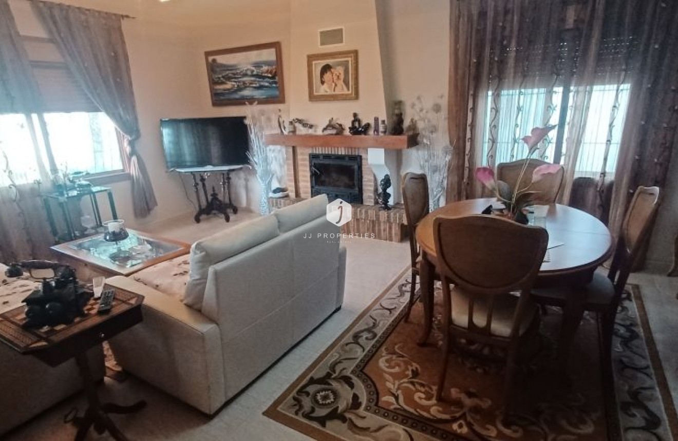 D'occasion - Villa -
Orihuela Costa - Costa Blanca