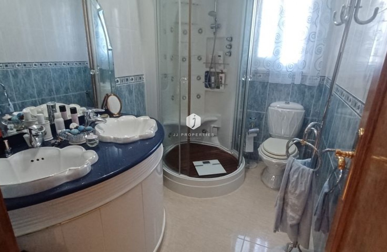 D'occasion - Villa -
Orihuela Costa - Costa Blanca