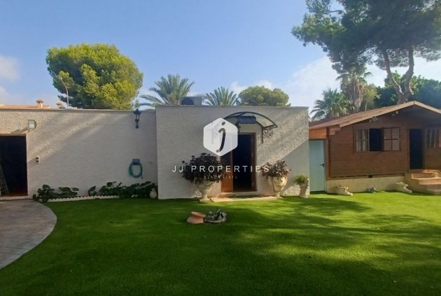 D'occasion - Villa -
Orihuela Costa - Costa Blanca