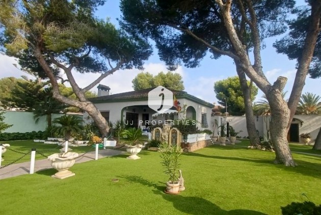 D'occasion - Villa -
Orihuela Costa - Costa Blanca