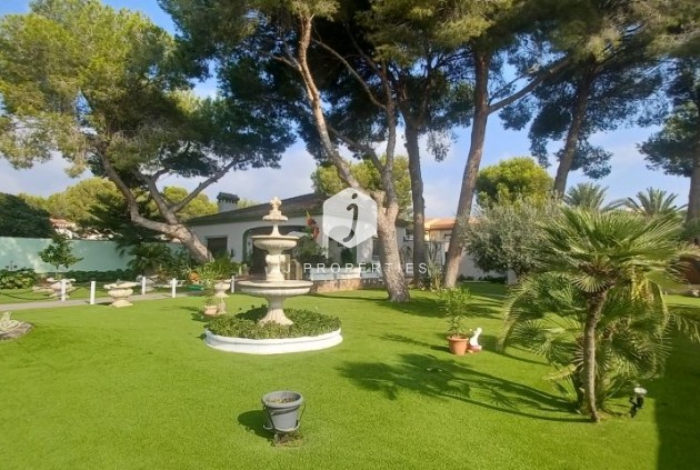 D'occasion - Villa -
Orihuela Costa - Costa Blanca