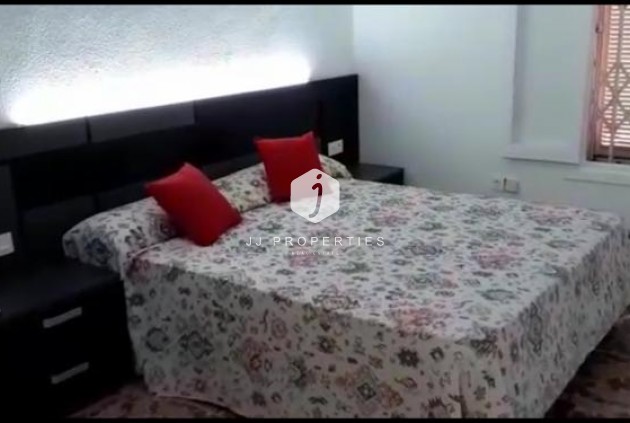 Segunda mano - Villa -
Torrevieja - Costa Blanca