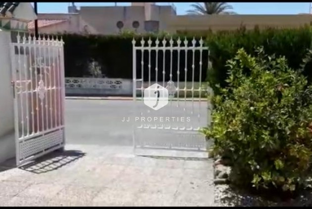 Segunda mano - Villa -
Torrevieja - Costa Blanca