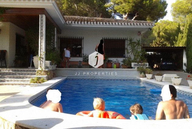 Segunda mano - Villa -
Campoamor - Costa Blanca