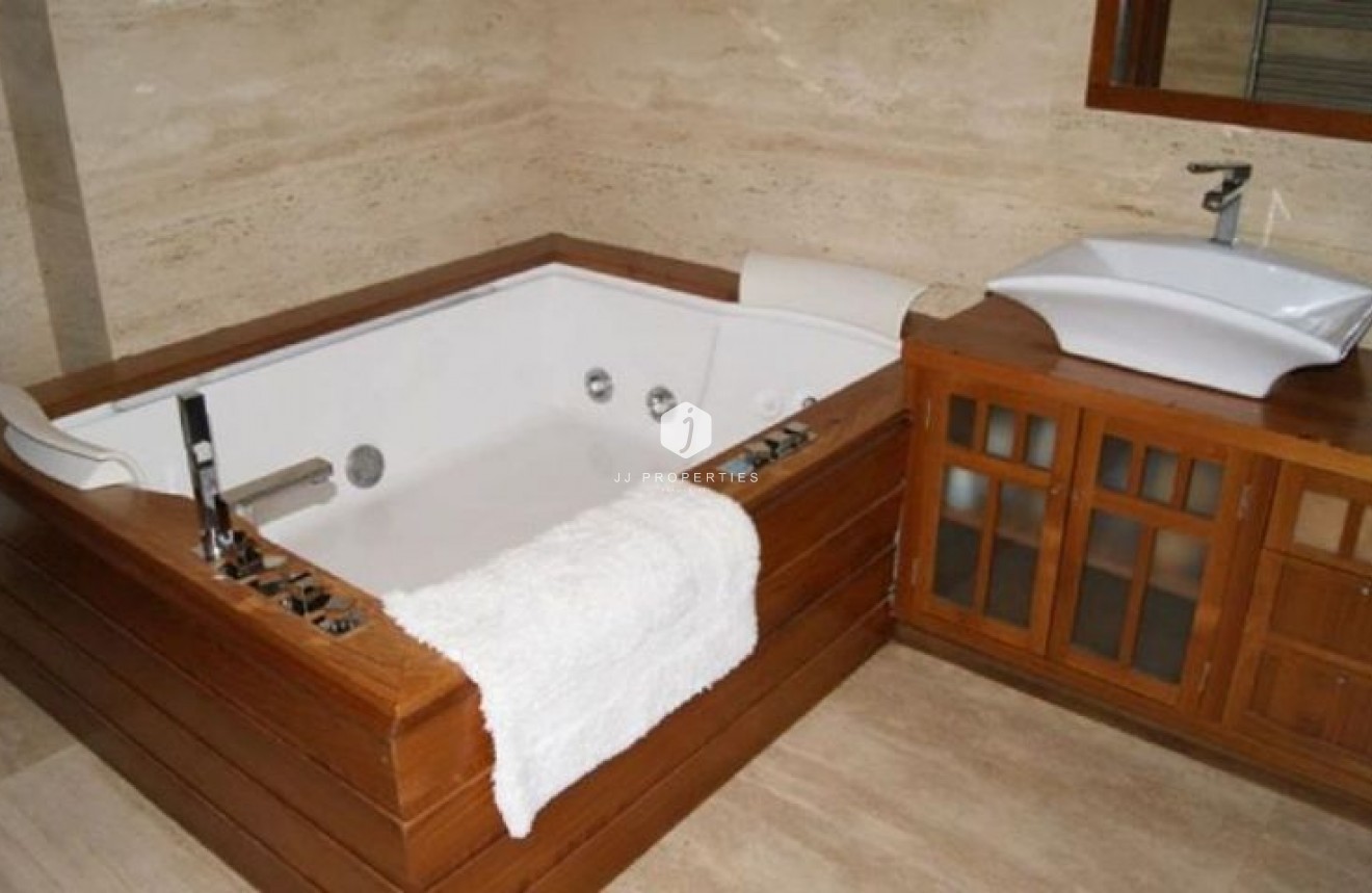 Segunda mano - Villa -
Campoamor - Costa Blanca