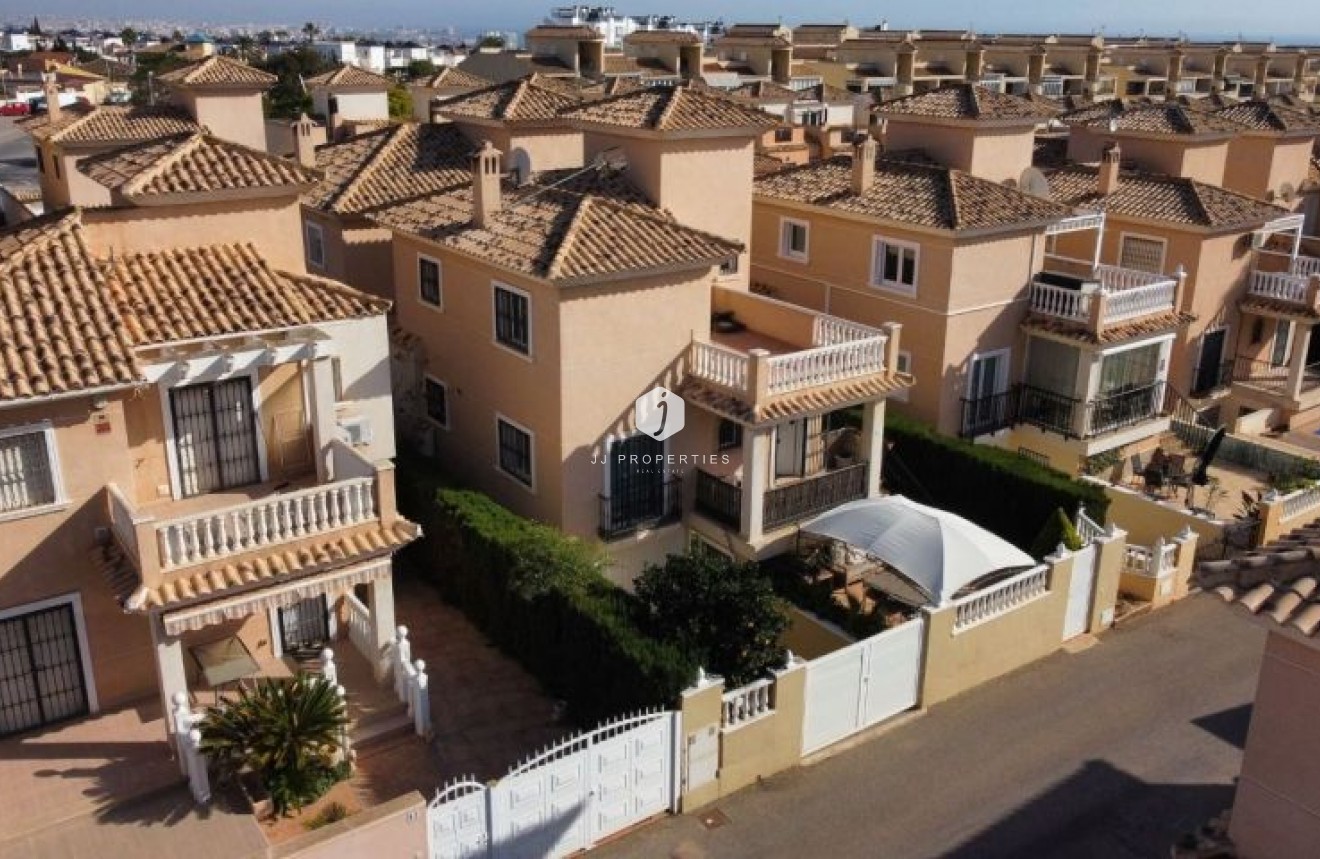 Tweedehands - Villa -
Orihuela Costa - Costa Blanca