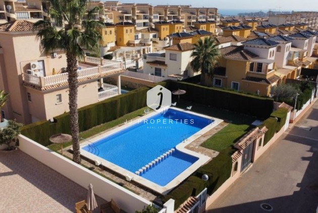 Tweedehands - Villa -
Orihuela Costa - Costa Blanca