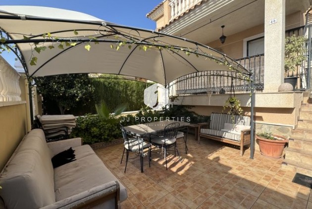 Tweedehands - Villa -
Orihuela Costa - Costa Blanca