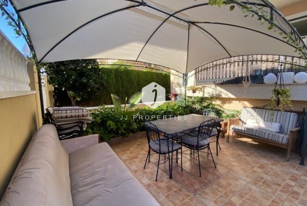 Tweedehands - Villa -
Orihuela Costa - Costa Blanca