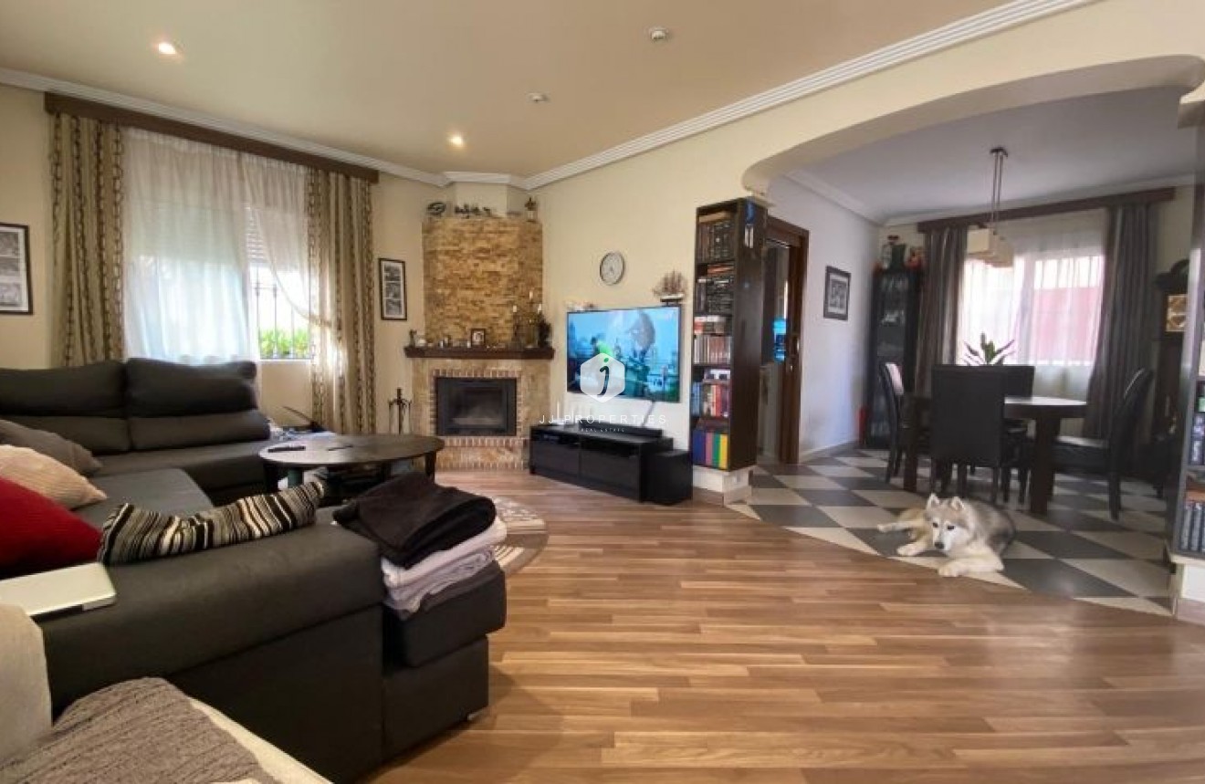 Tweedehands - Villa -
Orihuela Costa - Costa Blanca