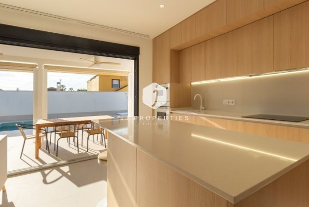 Segunda mano - Villa -
Torrevieja - Costa Blanca