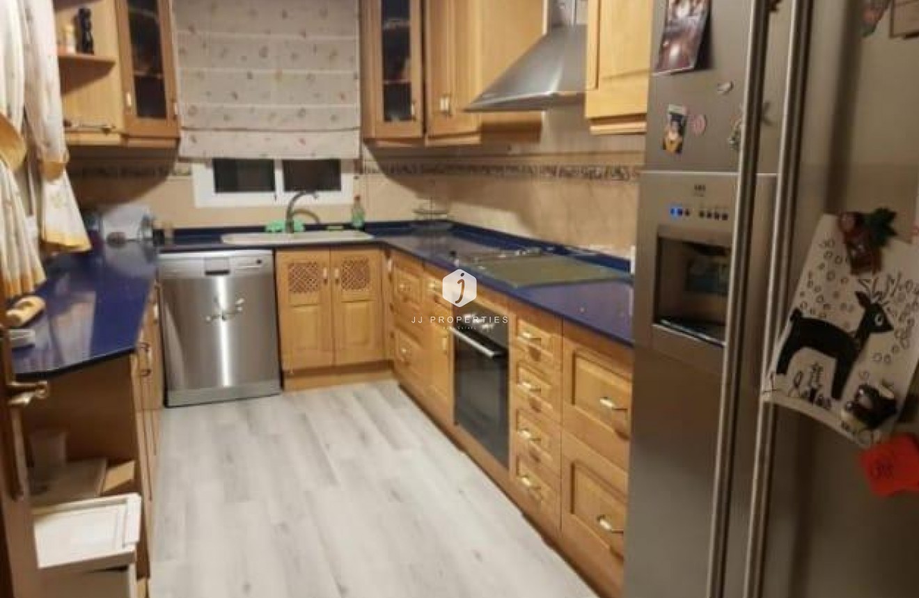 Segunda mano - Villa -
Torrevieja - aguas nuevas