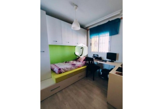 Segunda mano - Villa -
Torrevieja - aguas nuevas